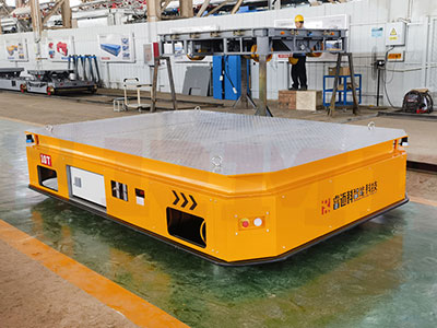 Chariot de transfert multidirectionnel alimenté par batterie
