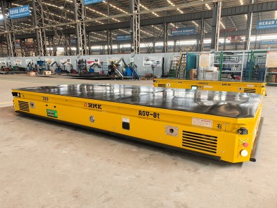 AGV guidé au laser de 8 tonnes avec palette de levage
